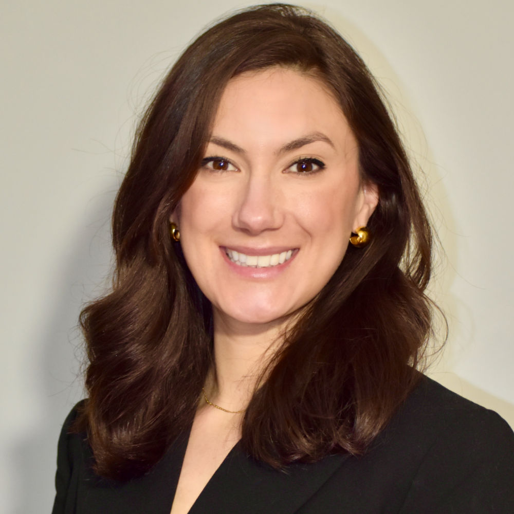 Stephanie Paradis, Senior Consultant