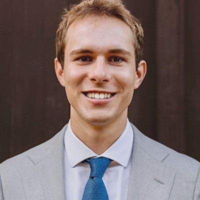 Evan Eldridge Headshot