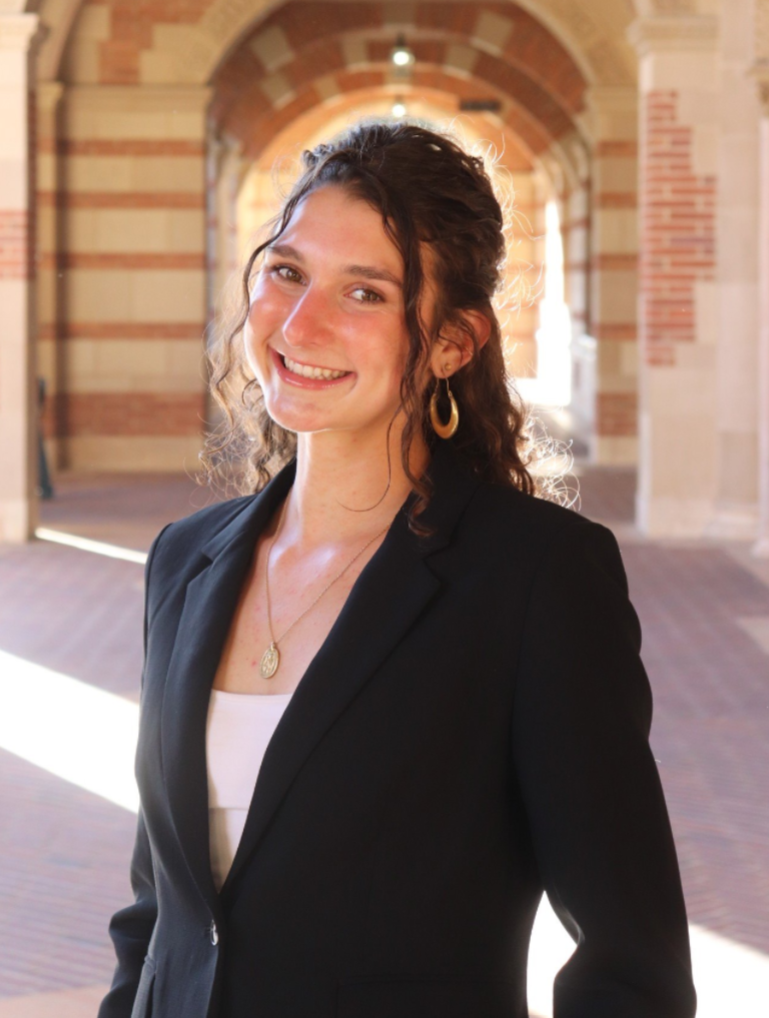 Sara Broach, Consultant Intern